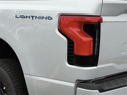 2025 Ford F-150 Lightning XLT