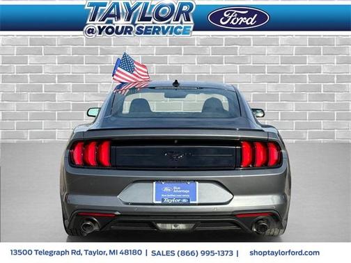 2022 Ford Mustang EcoBoost