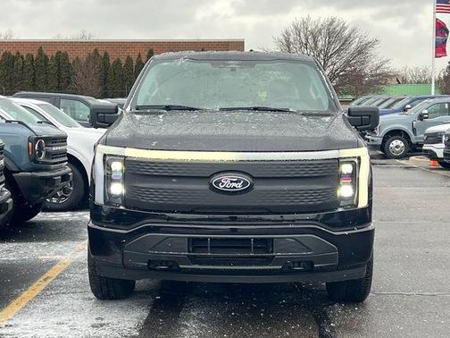 Agate Black Metallic 2025 Ford F-150 Lightning XLT