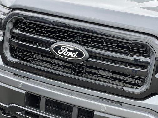 Carbonized Gray Metallic 2026 Ford F-150 Lariat