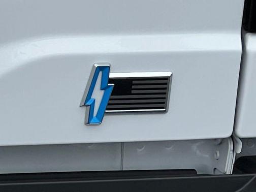 Oxford White 2025 Ford F-150 Lightning XLT