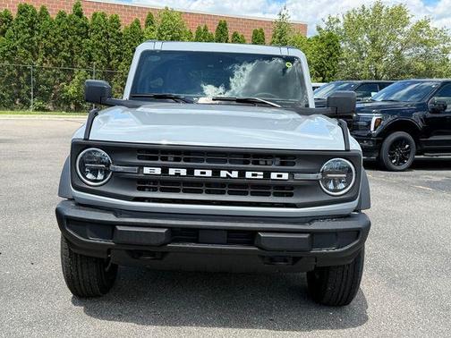 Avalanche Gray 2026 Ford Bronco Big Bend