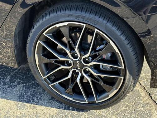 2024 Kia K5 GT