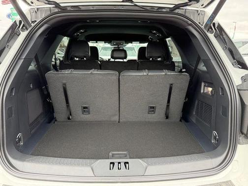 Star White 2026 Ford Explorer ST-Line