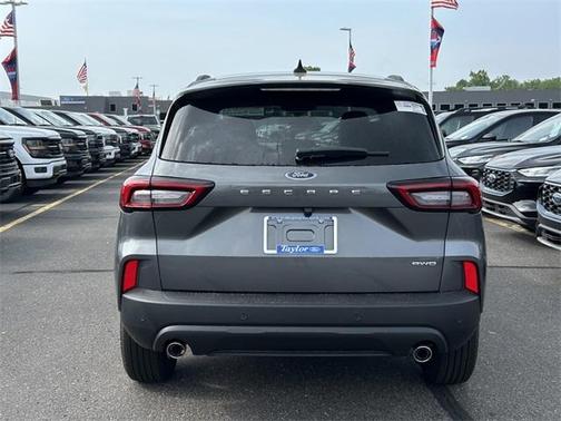 2025 Ford Escape ST-Line Select