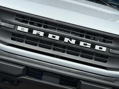 Oxford White 2026 Ford Bronco Big Bend