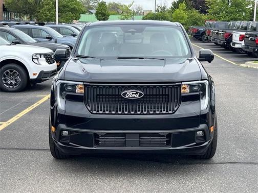 2025 Ford Maverick Lobo High