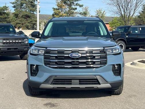 Vapor Blue Metallic 2026 Ford Explorer Active