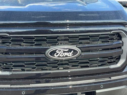 Agate Black Metallic 2026 Ford F-150 Lariat