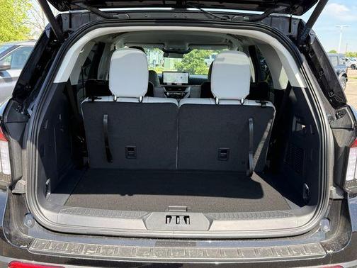 Agate Black Metallic 2026 Ford Explorer Active