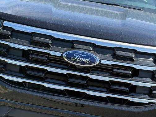 Agate Black Metallic 2026 Ford Explorer Active