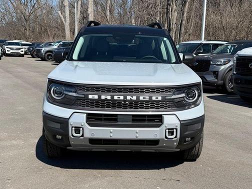 Space White Metallic 2026 Ford Bronco Sport Badlands