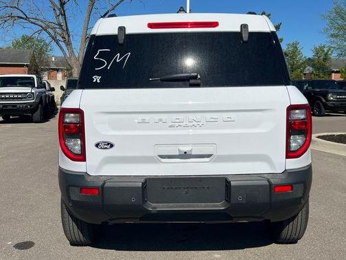 Oxford White 2026 Ford Bronco Sport Big Bend