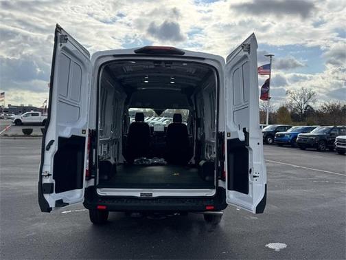 2026 Ford Transit-250 148 WB Medium Roof Cargo