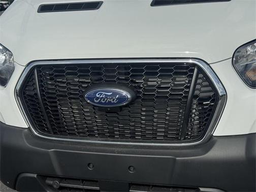 2025 Ford Transit-350 148 WB Medium Roof Cargo