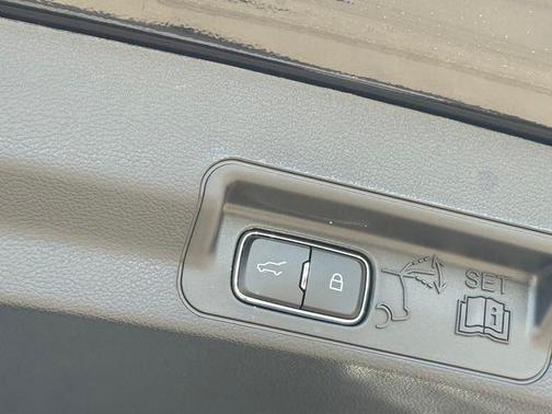 Agate Black Metallic 2026 Ford Explorer ST-Line