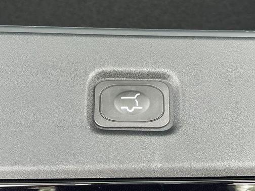 Agate Black Metallic 2026 Ford Expedition Max Active
