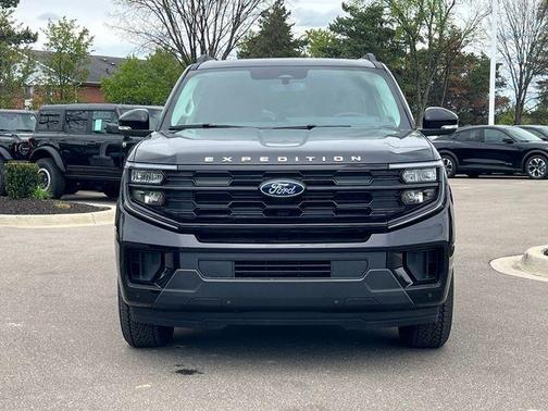 Agate Black Metallic 2026 Ford Expedition Max Active