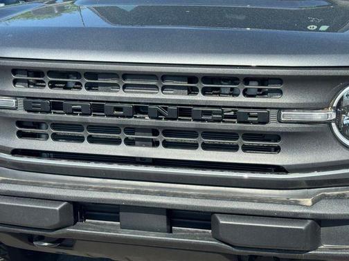 Carbonized Gray Metallic 2026 Ford Bronco Big Bend