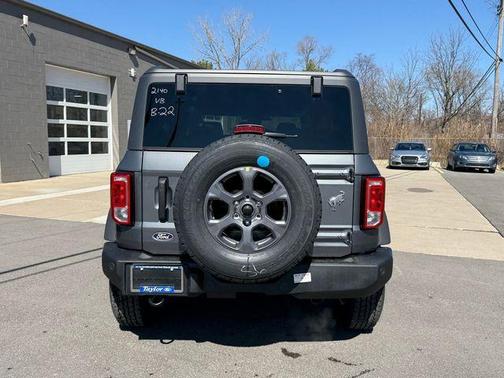 Carbonized Gray Metallic 2026 Ford Bronco Big Bend