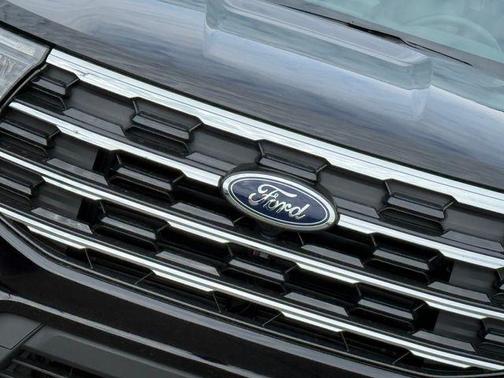 Agate Black Metallic 2026 Ford Explorer Active