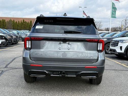 Carbonized Gray Metallic 2026 Ford Explorer ST-Line