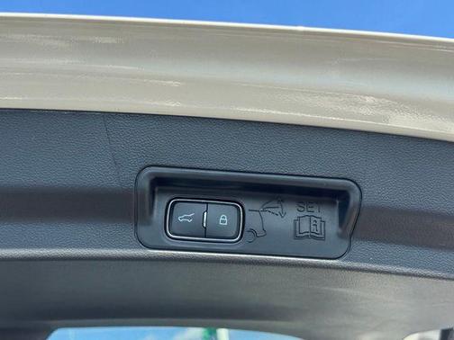 Star White 2026 Ford Explorer Active