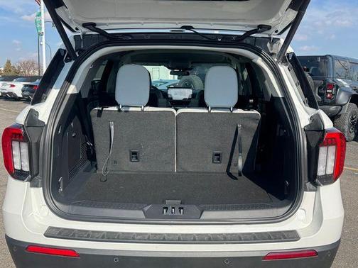 Star White 2026 Ford Explorer Active