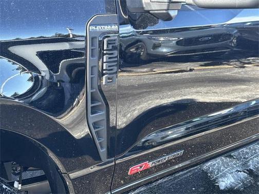 2025 Ford F-250 Platinum