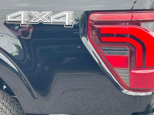 Agate Black Metallic 2026 Ford F-150 Lariat