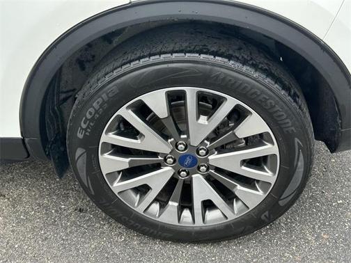 2021 Ford Escape Titanium
