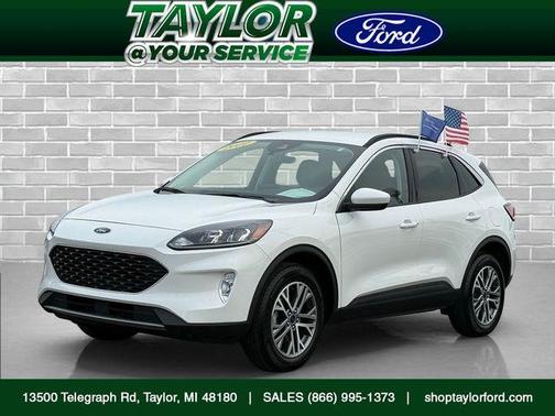 Star White 2022 Ford Escape SEL