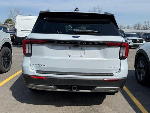 Space White Metallic 2026 Ford Explorer Active