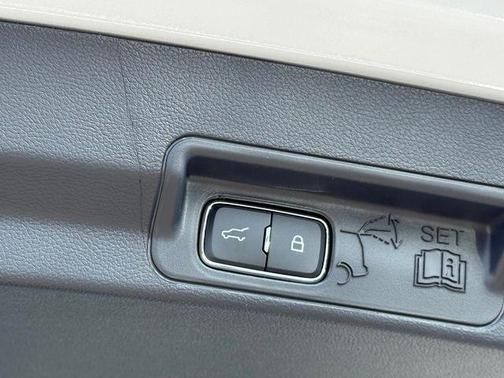 Space White Metallic 2026 Ford Explorer Active