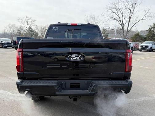Agate Black Metallic 2026 Ford F-150 XLT