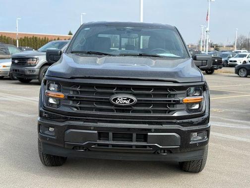 Agate Black Metallic 2026 Ford F-150 XLT