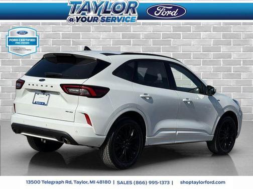 2023 Ford Escape ST-Line Elite