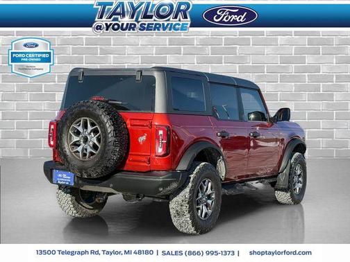 2023 Ford Bronco Badlands