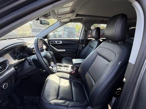 Carbonized Gray Metallic 2023 Ford Explorer XLT