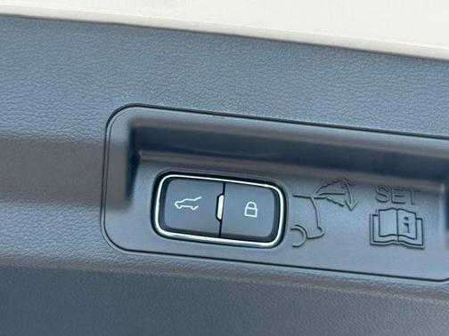 Space White Metallic 2026 Ford Explorer ST-Line