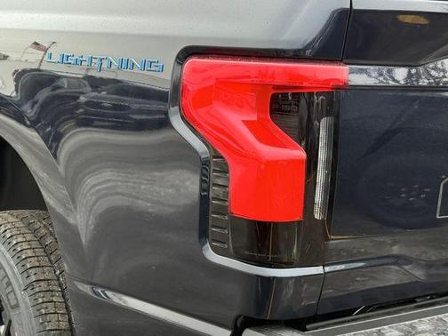2025 Ford F-150 Lightning XLT