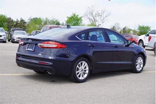 Photo 3 of 29 of 2020 Ford Fusion SE