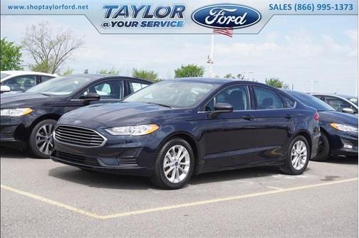 Photo 1 of 29 of 2020 Ford Fusion SE