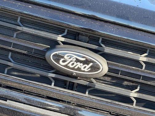 Agate Black Metallic 2026 Ford F-150 XLT