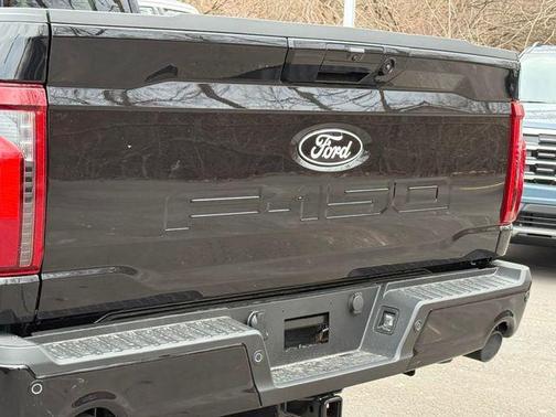 Agate Black Metallic 2026 Ford F-150 XLT