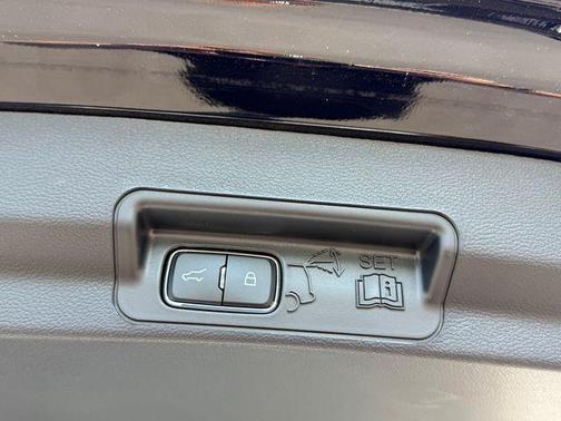 Agate Black Metallic 2026 Ford Explorer Active