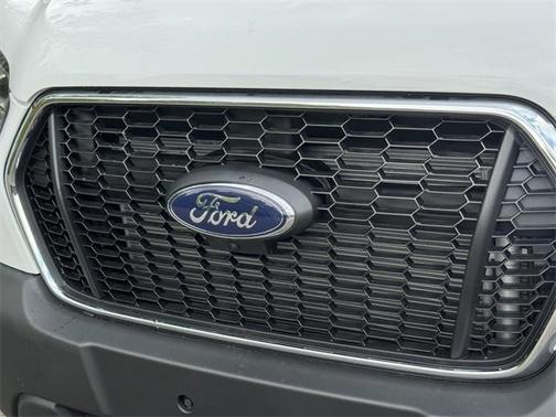 2025 Ford Transit-250 148 WB Medium Roof Cargo