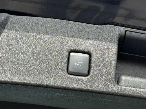 Agate Black Metallic 2026 Ford Escape ST-Line