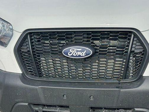2026 Ford Transit-250 148 WB Medium Roof Cargo