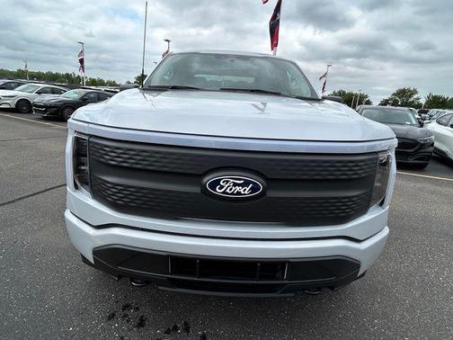 2025 Ford F-150 Lightning XLT